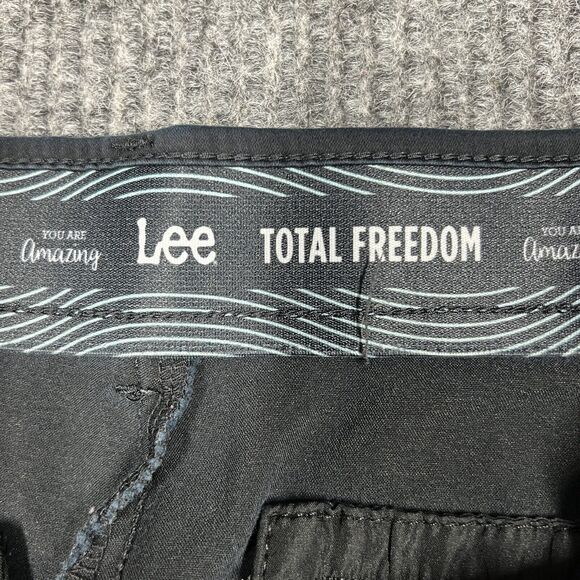 Lee Total Freedom Pant Men 12L‎ (34x32) Black Chino Casual Straight Leg Work - Picture 3 of 15